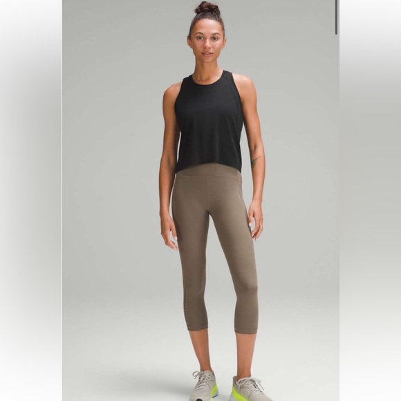 Fast and Free Race Length Tank - Picture 5 of 9